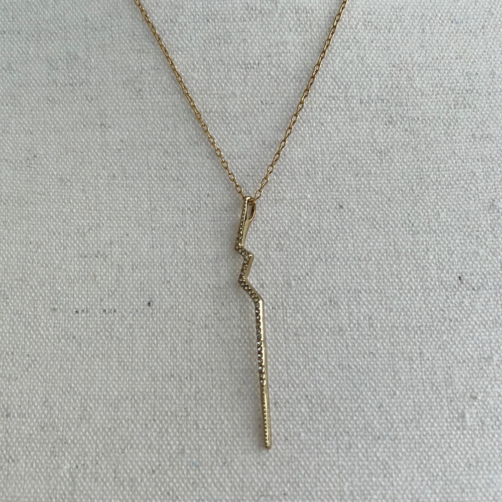 Stella & Dot Lightening Pendant Necklace